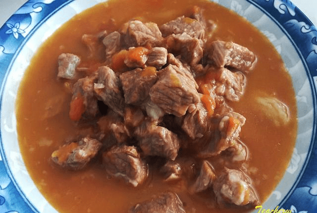 西红柿炖牛腩最实惠 好吃还不算太贵 又下饭又鲜味-IM电竞官网(图2)
西红柿炖牛腩最实惠 好吃还不算太贵 又下饭又鲜味-IM电竞官网(图2)