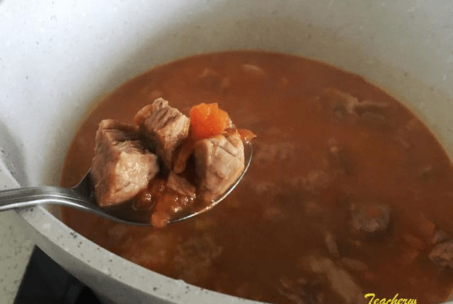 西红柿炖牛腩最实惠 好吃还不算太贵 又下饭又鲜味-IM电竞官网(图3)
西红柿炖牛腩最实惠 好吃还不算太贵 又下饭又鲜味-IM电竞官网(图3)