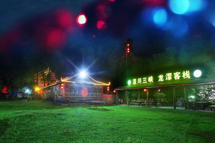 走出希斯猝逝伤痛 蜜雪儿亮丽现身‘IM电竞平台’(图1) IM电竞官网